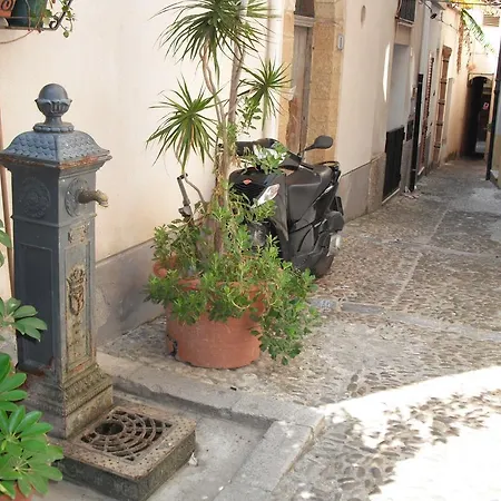Al Vicolo Maria * Cefalù